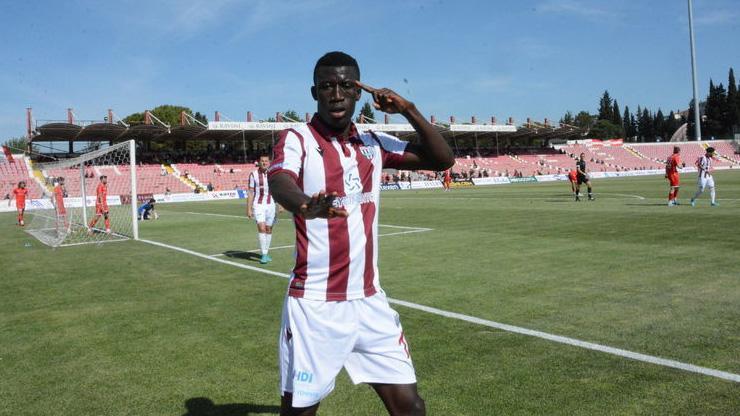 Keny transferi Nkoudouyu bekliyor