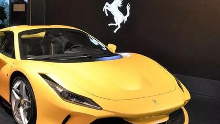Ferrari rekor çeyreklik gelirin ardından rehberliği artırdı