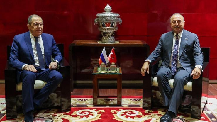 Bakan Çavuşoğlu, Rus mevkidaşı Lavrov ile görüştü