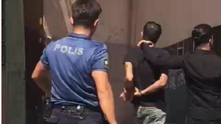 Annesi ve kız kardeşini içeri kilitleyip evi ateşe verdi