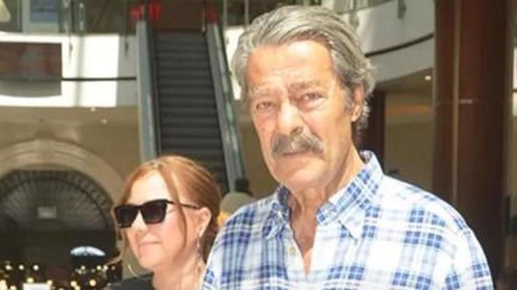 Kadir İnanır hayranlarının fotoğraf isteğini kırmadı