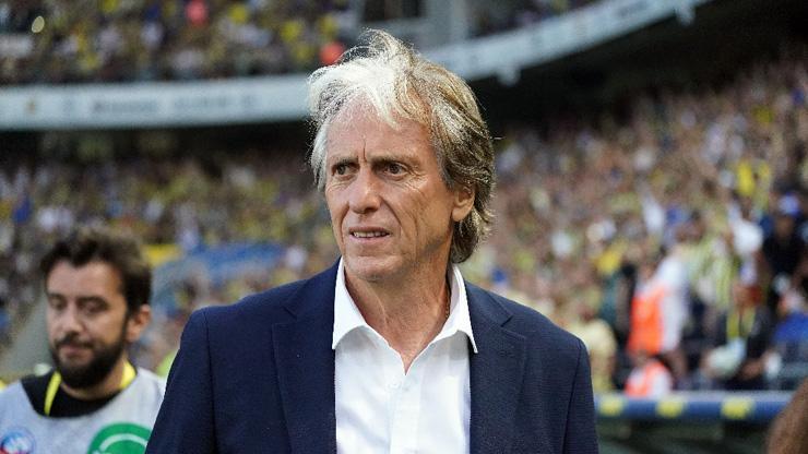 Jorge Jesus: Forvet transferi yapabiliriz