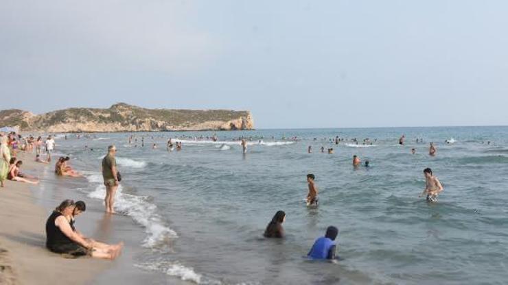 Patara Plajında ziyaretçi yoğunluğu