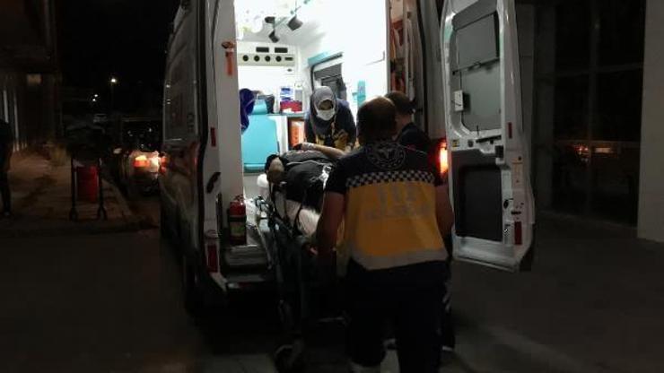 Devrilen motosiklette sürüklenen ehliyetsiz sürücü yaralandı
