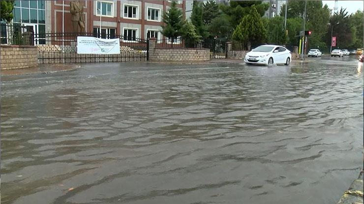 Son dakika... İstanbulda şiddetli sağanak: AFADdan uyarı