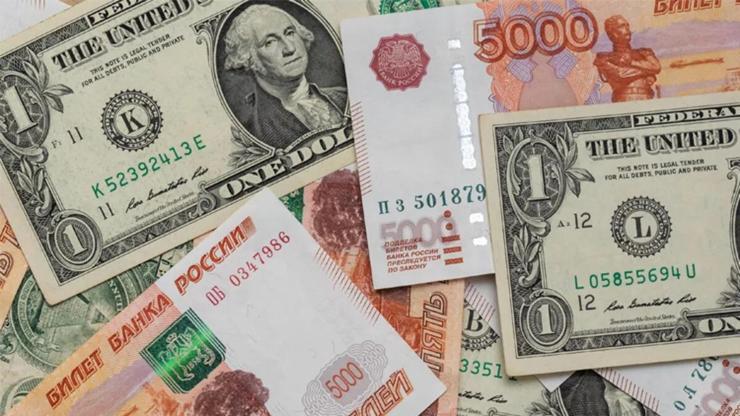 Ruble son 4 haftanın en yüksek seviyesine çıktı