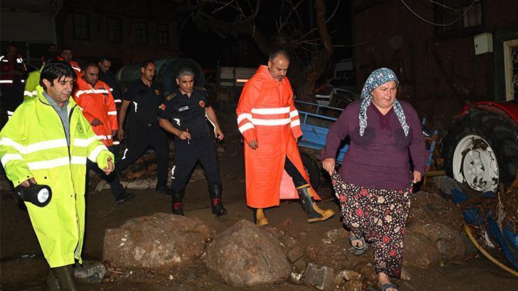 Son dakika... Bursada sel sularına kapılan kadın hayatını kaybetti