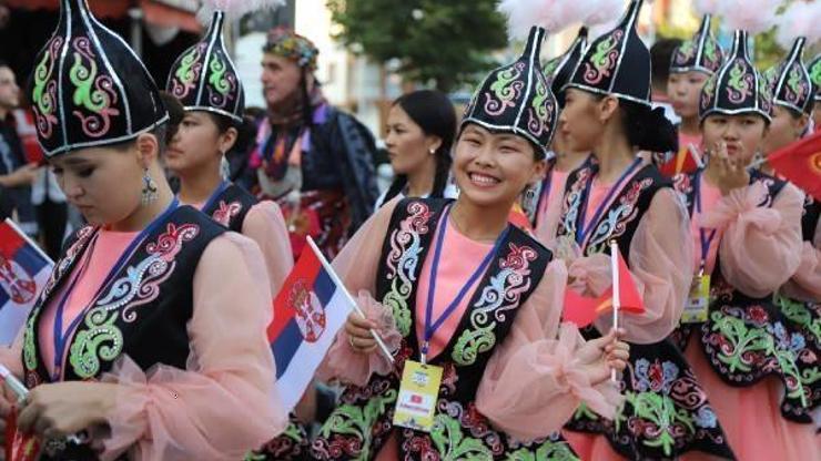 Kartal’da Uluslararası Halk Oyunları Festivali başladı