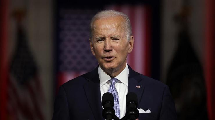 Biden: Trump ve destekçileri demokrasi için bir tehdit