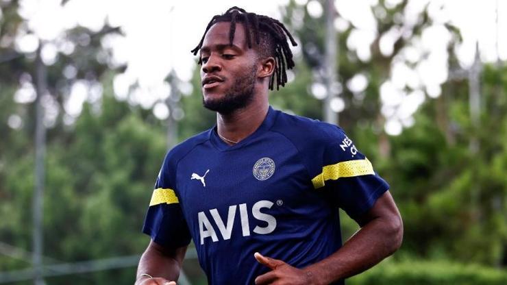 Michy Batshuayi özel program dahilinde çalışmalara başladı