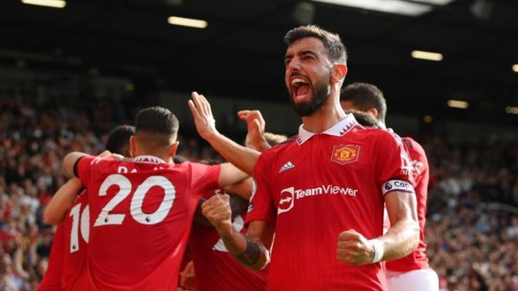 Manchester United Arsenala ilki yaşattı