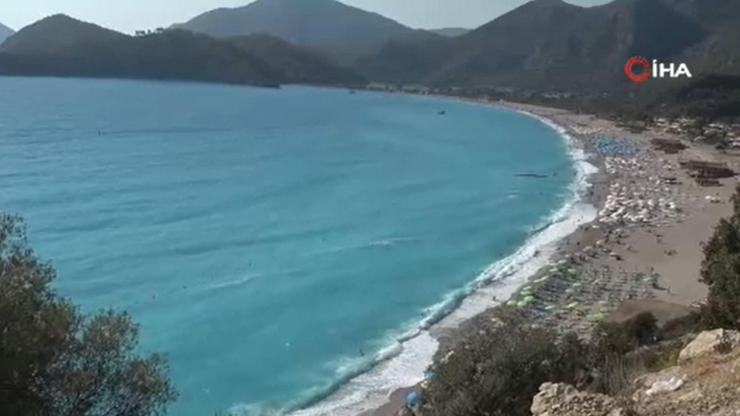 Fethiye’de denizin rengi turkuaza döndü