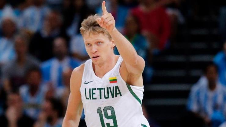 Pınar Karşıyaka, Kuzminskas’ı kadrosuna kattı