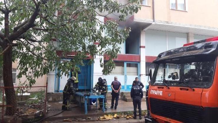 Marketin jeneratöründe çıkan yangın paniğe sebep oldu