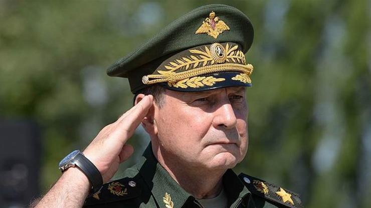 Putinden kritik görevden alma