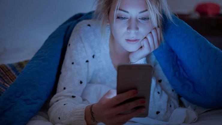 Bilim insanları gece geç saatlere kadar uyanık kalanları uyardı: Kalp ve şekere dikkat