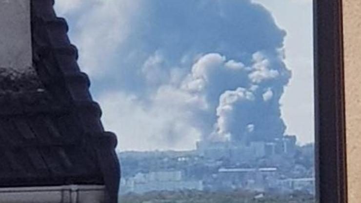 Fransa’daki dünyanın en büyük taze toptan gıda pazarında yangın