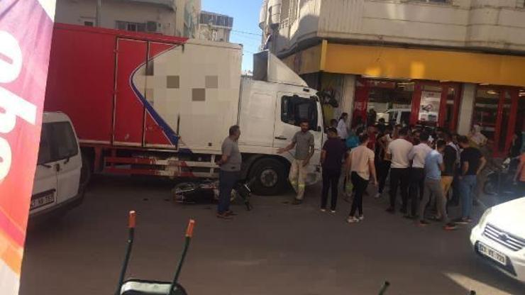 Nusaybin’de kamyon ile motosiklet çarpıştı: 1 yaralı
