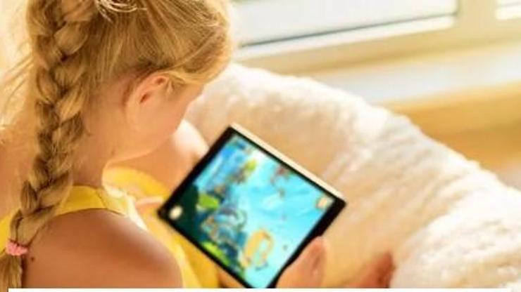 Telefon veya tablet kullanımı çocuk için ödül ya da ceza olmamalı
