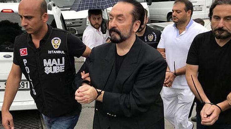 Adnan Oktardan ilginç savunma: Kadınların beni sevmesi kıskanılıyor