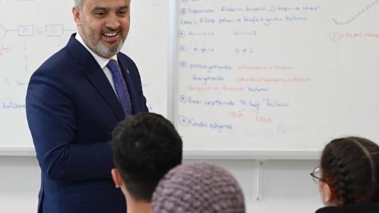 BUSMEK’in açtığı YKS kursuyla sınava hazırlanıyorlar