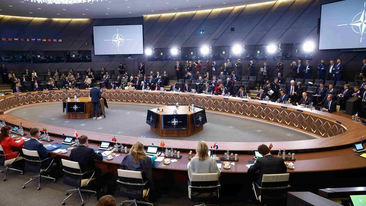 NATO Savunma Bakanları Toplantısı ikinci gün oturumları başladı