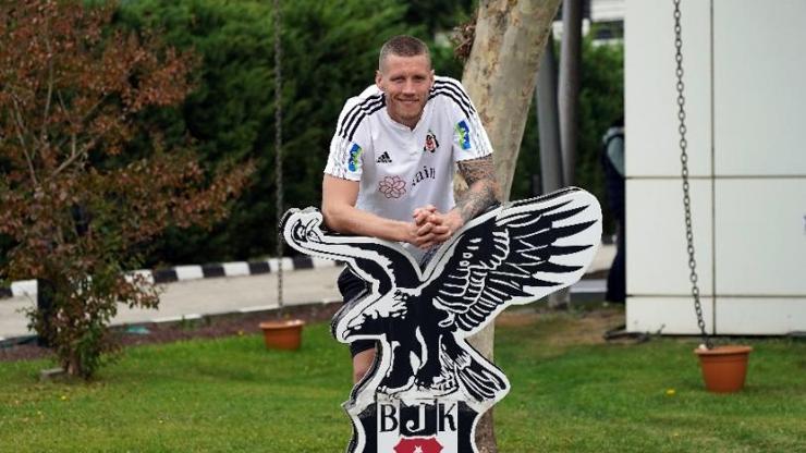 Wout Weghorst saç stilini neden değiştirdiğini açıkladı