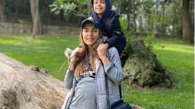 Burcu Karadan oğlu Ali Çınar ile yeni kareler