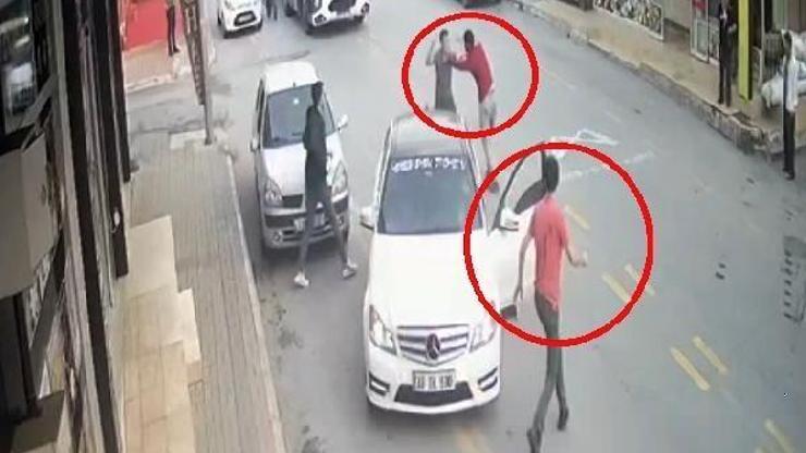 Mersinde 2 kişinin yaralandığı bıçaklı kavganın şüphelisi tutuklandı