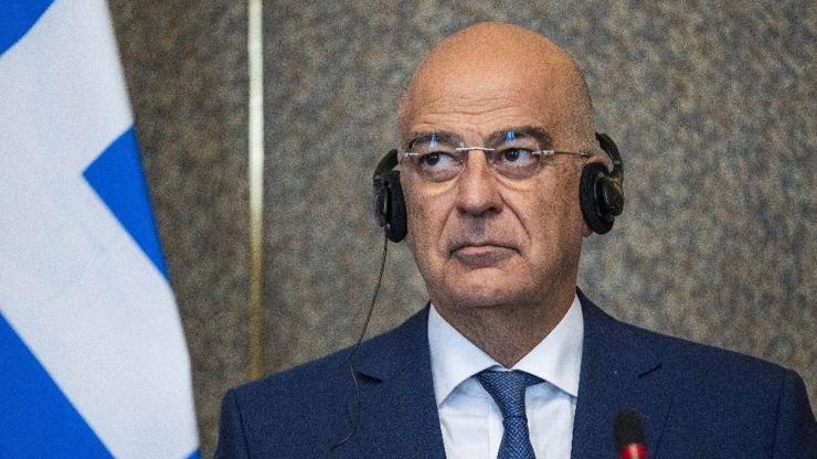 Yunanistan Dışişleri Bakanı Dendiasın Kiev ziyaretinde panik dolu anlar
