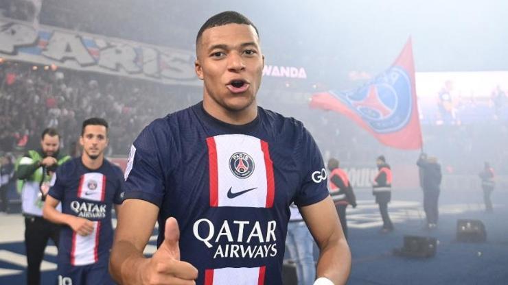 Son dakika: Kylian Mbappenin yıllık ücreti olay oldu İşte Mbappenin sözleşme şartları En çok kazanan sporcu olacak