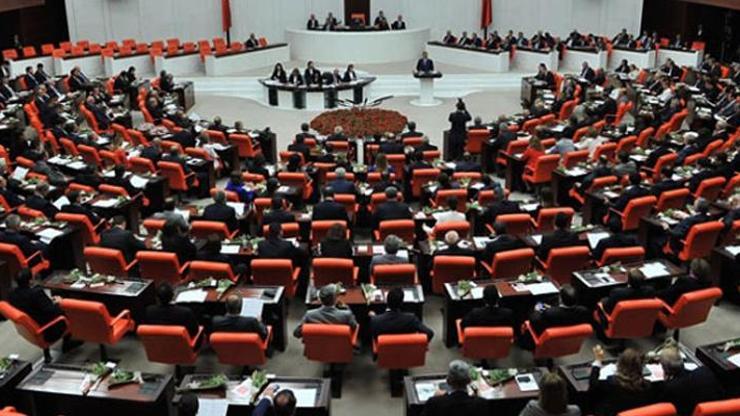 AK Parti Anayasa turuna çıkacak