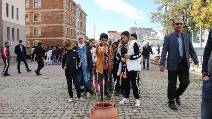 Karlıova’da Geleneksel Kültür ve Spor Şenliği başladı