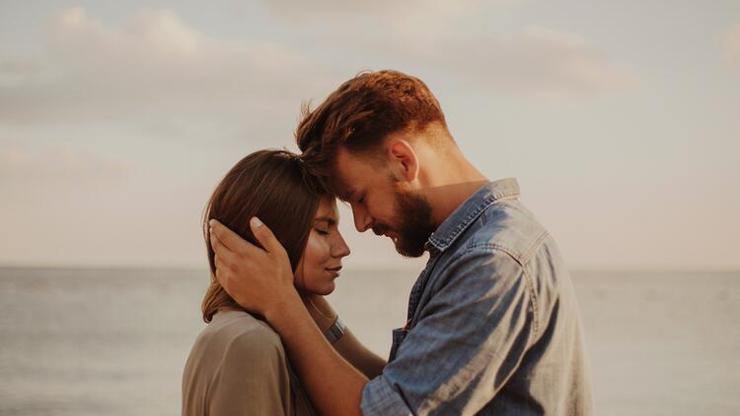 Duygularınızı açıkça ifade edin Romantik ilişkilerin temel kuralı