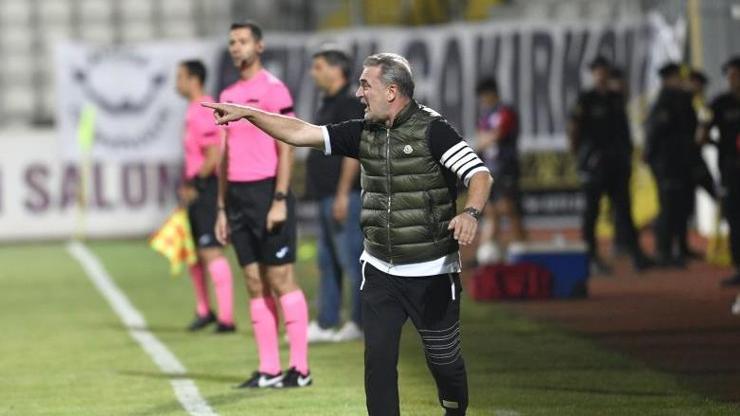Bursasporda Tahsin Tam istifa etti