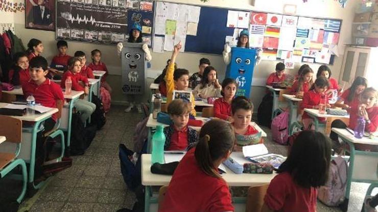 Mustafakemalpaşa Belediyesi ilkokullarda sıfır atık eğitimlerine başladı