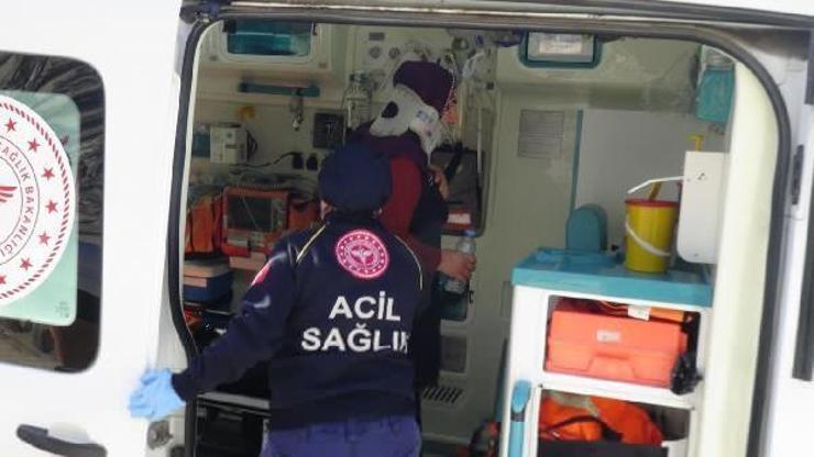 Adıyaman’da servis minibüsü ile otomobil çarpıştı: 2 yaralı