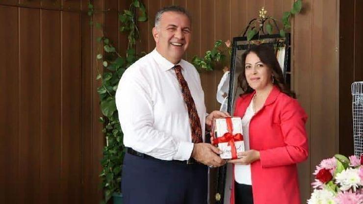 Zeynep öğretmene ödül