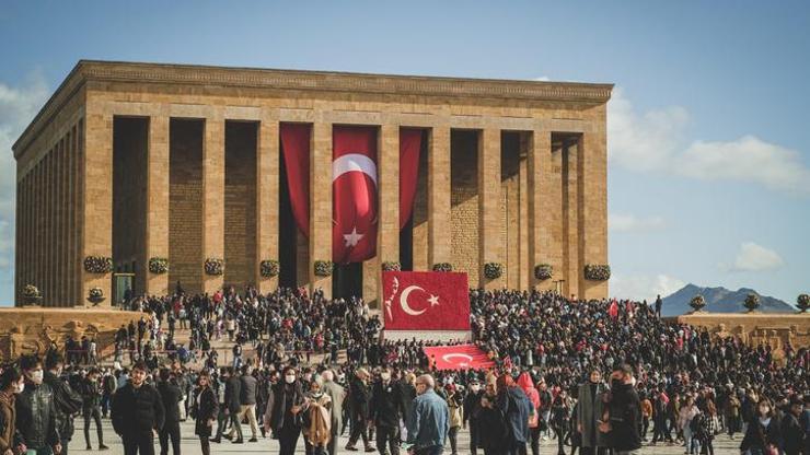 Bugün (10 Kasım) toplu taşıma (Otobüs, Marmaray, metro, metrobüs) ücretsiz mi, bedava mı