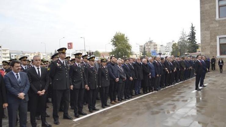 Adıyamanda 10 Kasım töreni