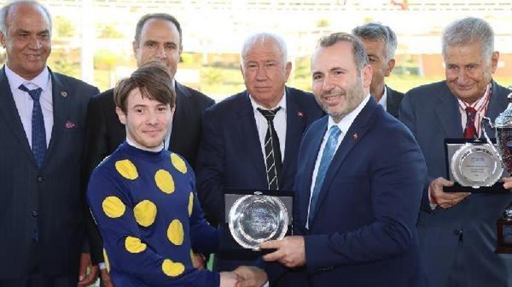 Yürüyen Köşk Koşusu gerçekleştirildi