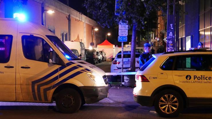 Belçikada polise bıçaklı saldırı: 1 ölü, 1 yaralı