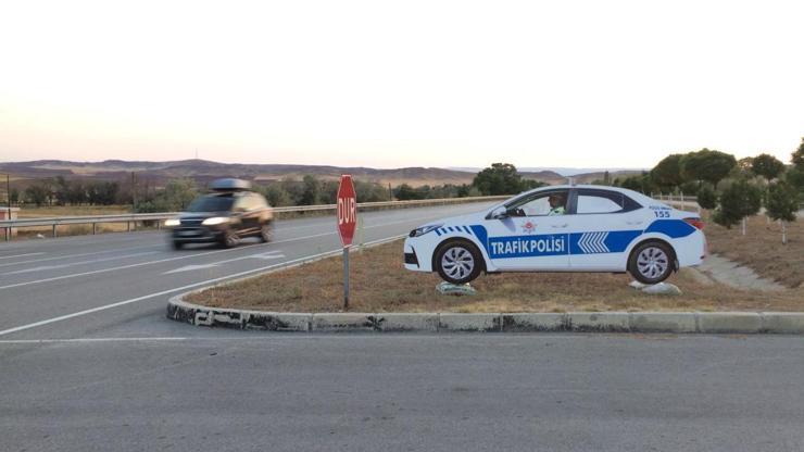 Maket polis aracını gerçek sanıp, kaçınca uyuşturucuyla yakalanan 3 kişiye dava