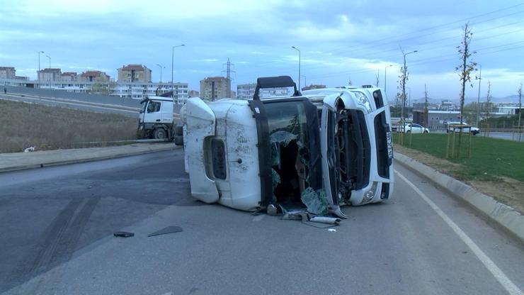 Tuzlada atık su tankerleri kaza yaptı
