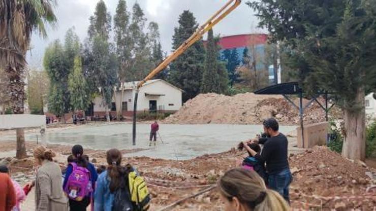 Döşemealtında iş makineleri arasında eğitim öğretim