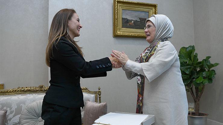 Emine Erdoğan, UNICEF Türkiye Temsilcisi ile görüştü