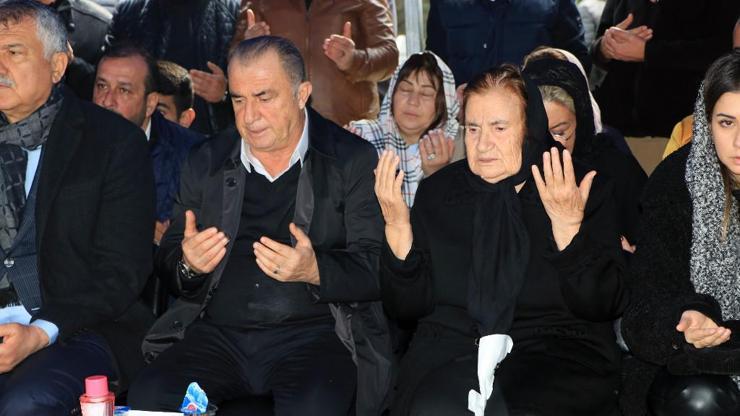 Annesini kaybeden Fatih Terimden duygusal paylaşım