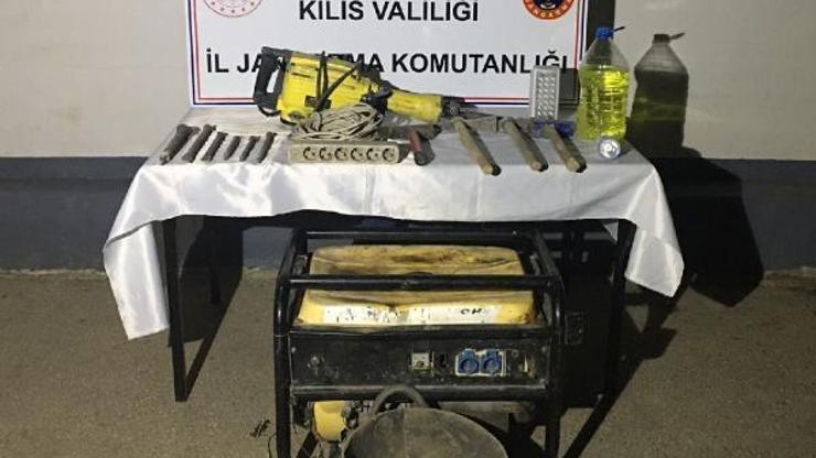 Kilis’te, kaçak kazıya 4 gözaltı