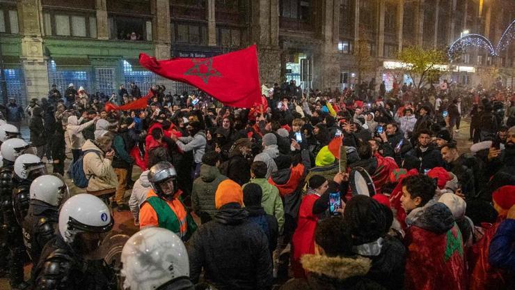Fas’ın galibiyetinden sonra Belçika ve Hollanda’da sokaklar karıştı