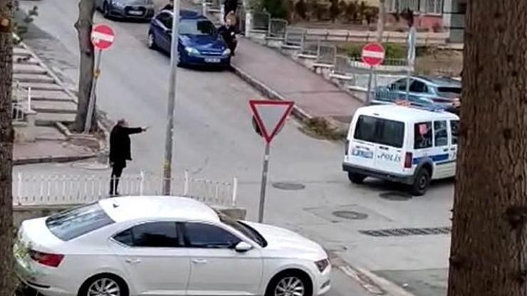 Yol ortasında eski eşine kurşun yağdırdı
